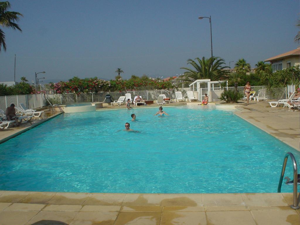 Boutique Apartment Hirondelle Port Frejus Exterior photo