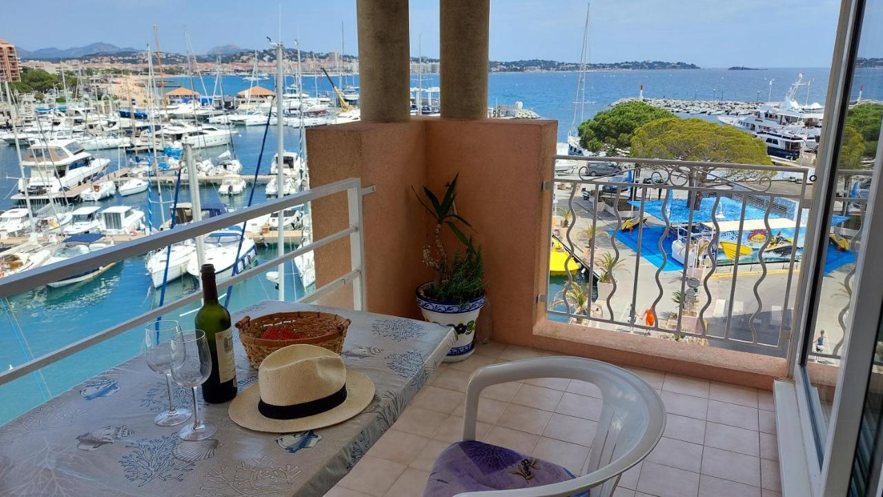 Boutique Apartment Hirondelle Port Frejus Exterior photo