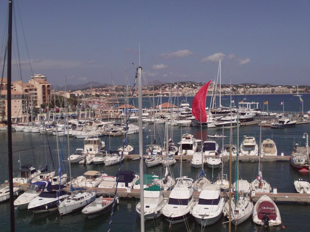 Boutique Apartment Hirondelle Port Frejus Room photo